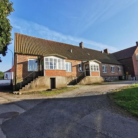 Apartmán Gamla Skolan Rum & Oevernattning I Spjutstorp Exteriér fotografie