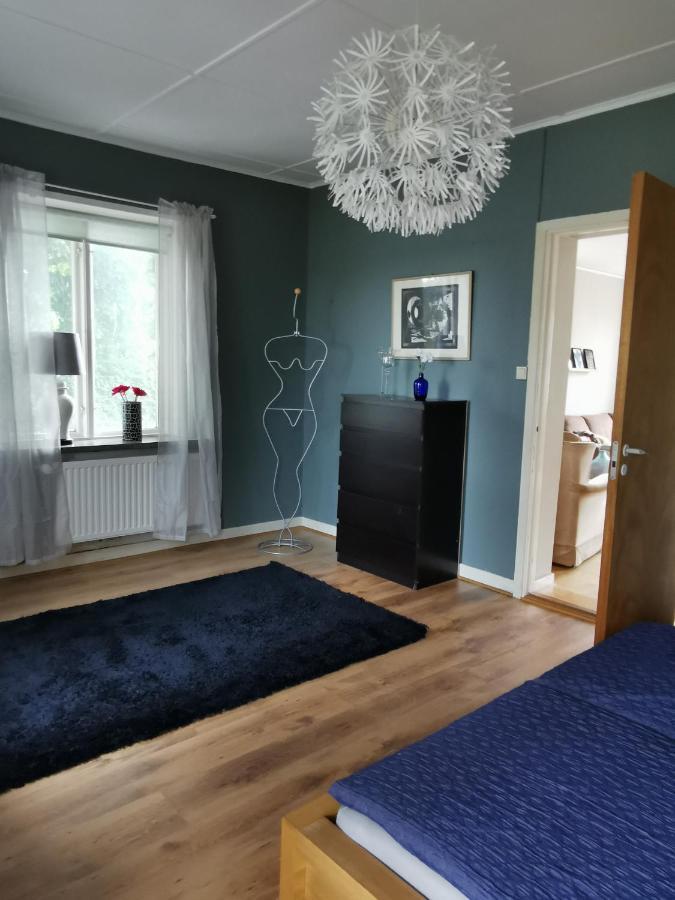 Apartmán Gamla Skolan Rum & Oevernattning I Spjutstorp Exteriér fotografie