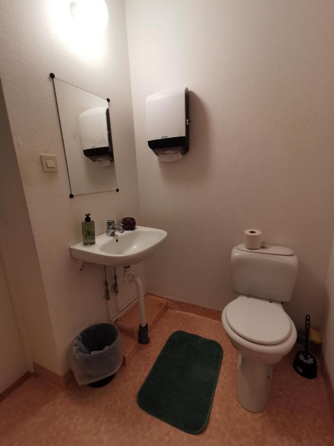 Apartmán Gamla Skolan Rum & Oevernattning I Spjutstorp Exteriér fotografie